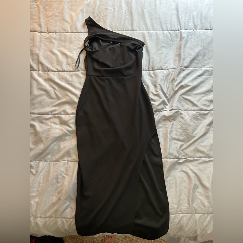 Black top cutout long dress.